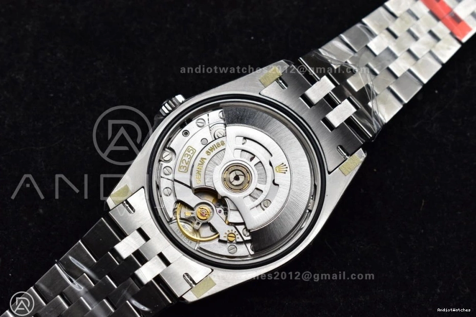 Jubilee Dial on Trendsetting VS Best Leaf 576 904L Steel Bracelet VSF SS DateJust Edition 36 Green 1:1 126234 0330